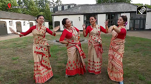 Bihu beats in UK: London-based Assamese dancers enthrall PM Modi