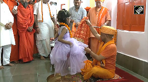 Yogi Adityanath performs Kanya Pujan at Gorakhpur temple