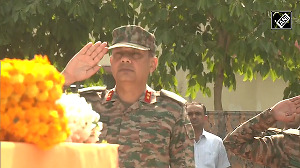 Gun Salute for Braveheart Sepoy Sandip Pandurang who lost his life in Kishtwar Encounter