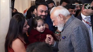 PM Modi receives warm welcome by Indian diaspora in Amman, Jordon