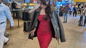 Avneet Kaur's Killer Look at the Airport!