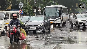 Rain lashes several parts of Kolkata