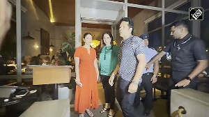 Sachin Tendulkar spotted with family in Bandra