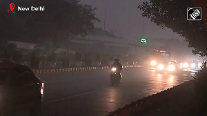 AQI around ITO is 384 categorised as Very Poor as claimed by CPCB