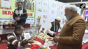 PM Modi interacts with artisans at Grameen Bharat Mahotsav 2025