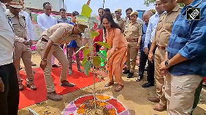Hema Malini plants saplings in Vrindavan under 'Ek Ped Maa Ke Naam' initiative