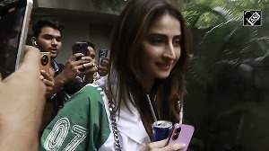 Palak Tiwari was seen making cute requests to paps