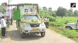 Mortal remains of Shibu Soren brought to his native village Nemra