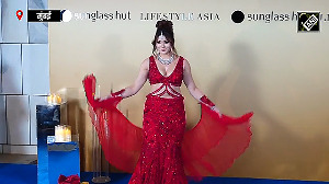 Urvashi sets the Internet ablaze in a stunning red saree