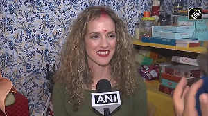 Greek woman marries Indian man at Mahakumbh Mela