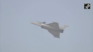 LCA Tejas Mk 1A performs Aerobatics in Dubai Air Show 2025 at Al Maktoum International Airport