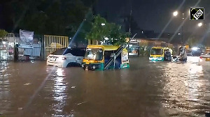Heavy rains trigger severe waterlogging, traffic chaos in Gurugram