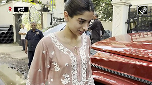 Khushi Kapoor's kind gesture towards her fans
