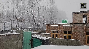 Heaviest snowfall of the season hits Kashmir Valley