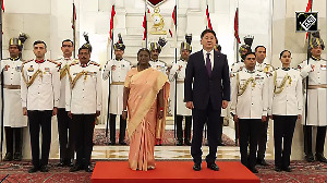 President Murmu hosts Mongolian President at Rashtrapati Bhavan