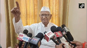 WATCH: Anna Hazare slams Kejriwal as AAP falls behind BJP in Delhi polls