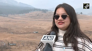 Scanty snowfall fails to dampen spirits of tourists in Gulmarg