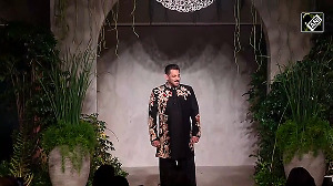 Salman Khan's swag steals spotlight at star-studded Vikram Phadnis' fashion gala