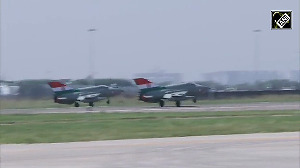 Watch: MiG-21 flies through Indian skies for last time