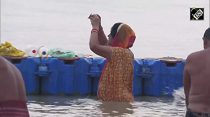 Devotees take holy dip at Triveni Sangam on the occasion of 'Sharad Purnima'