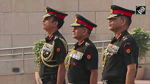 Army Chief lays wreath at National War Memorial on Shaurya Diwas