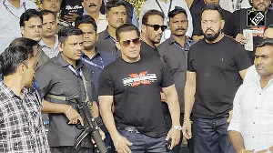 Salman Arrives in Ultimate Swag Mode at Airport