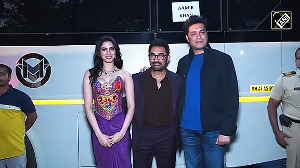 Aamir Khan, Junaid, Khushi Kapoor spotted promoting 'Loveyapa'