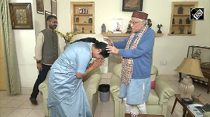 Delhi CM Rekha Gupta meets veteran BJP leader Murli Manohar Joshi