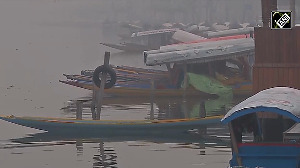 J-K: Cold wave grips Srinagar as temperature falls to Zero