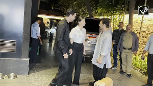 Aamir Khan poses for paps with Ranbir-Alia