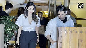 Sophie Choudry and Manish Malhotra snapped in style post a glam dinner in Bandra!