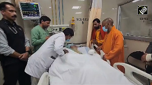 CM Yogi meets ailing chief priest of Ram Janmabhoomi Mandir, Acharya Satyendra Das