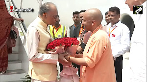 CM Yogi welcomes Mauritius PM Navin Ramgoolam in Ayodhya