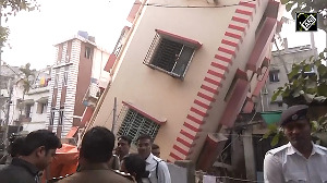 Under renovation building collapses in Kolkata, tilts down