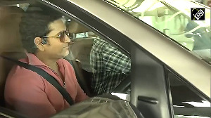Sachin Tendulkar along with his family arrives in Nagpur Maharashtra on a personal visit