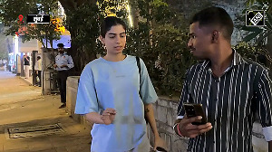 Khushi Kapoor's Heartwarming Gesture Wins Hearts Worldwide!