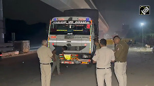 CAQM bans entry of all unregistered BS-III and below standard commercial vehicles in Delhi