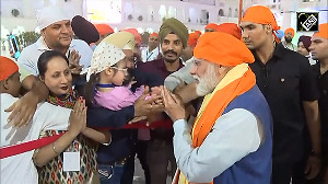 PM Modi visits & offers prayers at Takhat Shri Harimandir Ji Patna Sahib