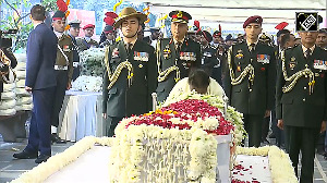 Top leaders, foreign dignitaries pay their last respects to Manmohan Singh