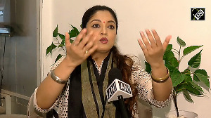 TANUSHREE DUTTA'S EXPLOSIVE ATTACK ON NANA PATEKAR