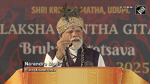 PM Modi halts his speech calls SPG and local police at Udupi rally in Karnataka Heres why