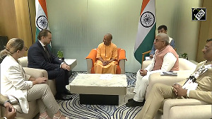 CM Yogi meets Russian delegation at Expo Mart in Greater Noida
