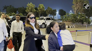 Kareena-Saif jet off for Holi vacation with kids 