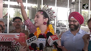 Miss International India 2025 Roosh Sindhu Receives Warm Homecoming In Nagpur 