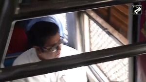 Raj Thackeray Travels By Mumbai Local From Dadar To Churchgate