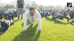 Uttarakhand CM Pushkar Singh Dhami does push-ups at Fit India Run