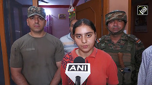 Indian Army jawans go door-to-door with ration in shelling-affected areas