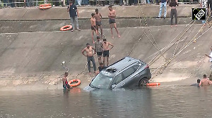 Gujarat: 5 dead after car falls into canal in Gandhinagar