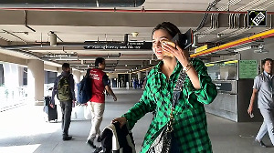 Tejasswi Prakash hides her face after seeing paparazzi