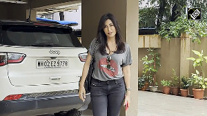 Chitrangada Singh Rocks Casual Look as She Poses for the Paps